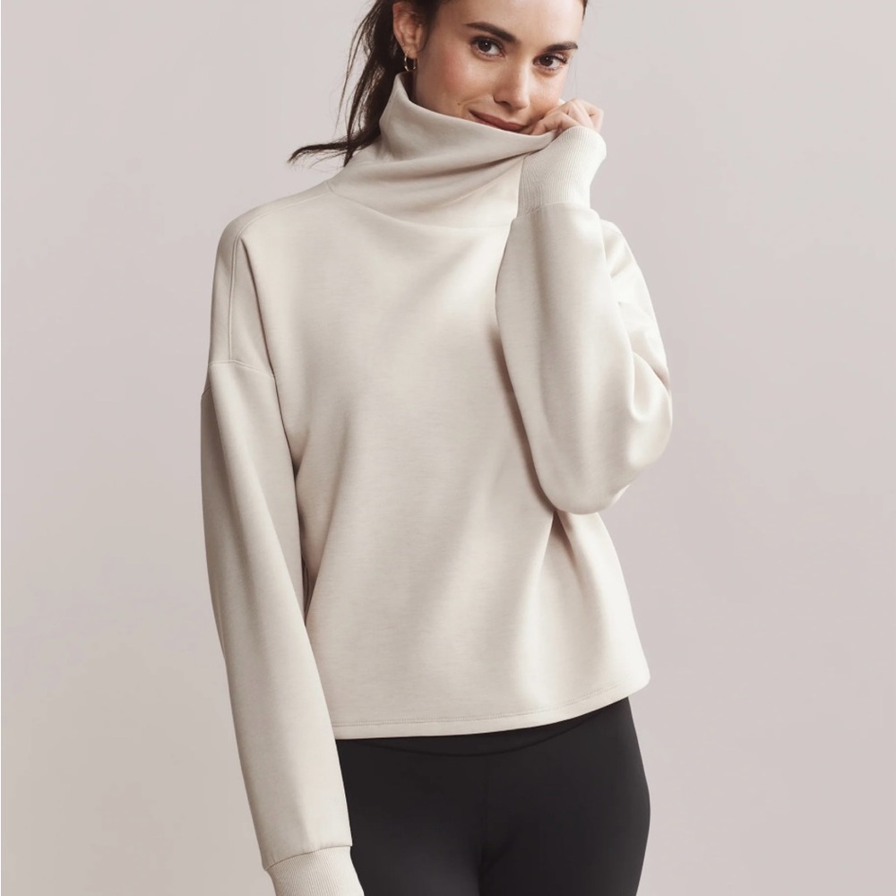 RHONE DreamGlow Mock Neck Sweater EUC